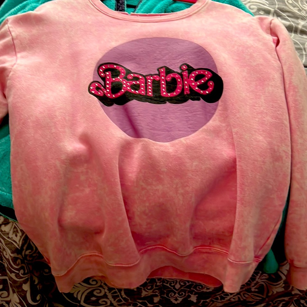 Women’s size Medium (fits like an XL) Barbie Crewneck sweatshirt PINK